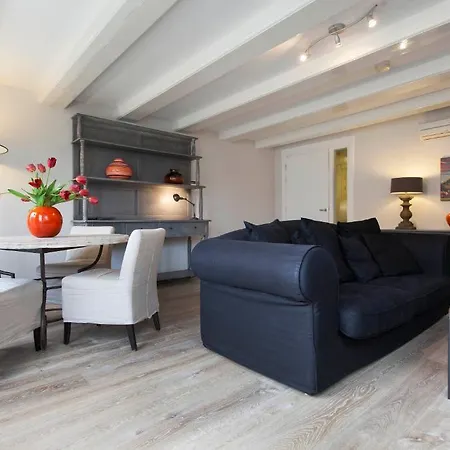 Canal View Apartments Lex Apartment *